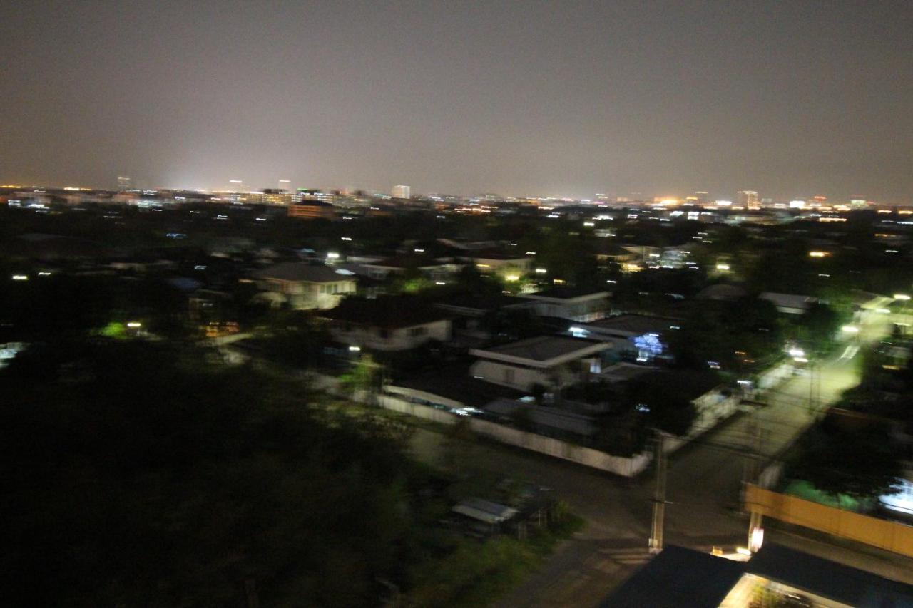 Lee Place Phatthanakan Condo Bangkok Eksteriør billede